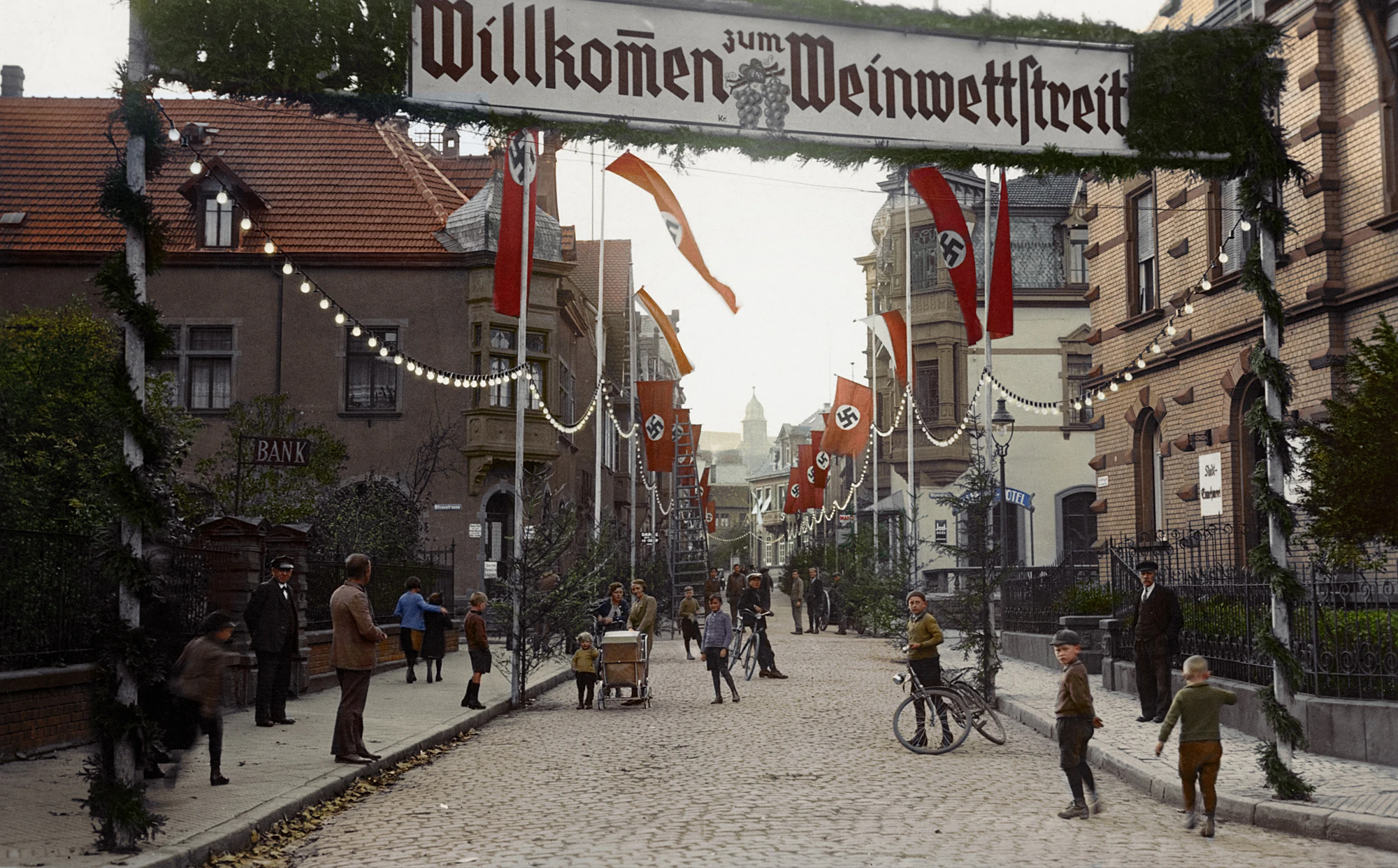 Historische Aufnahmen aus dem Rathaus, Bahnhofstraße